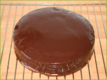 Cubrimos con ganache de chocolate