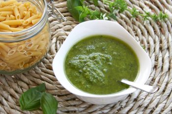 Salsa pesto casera