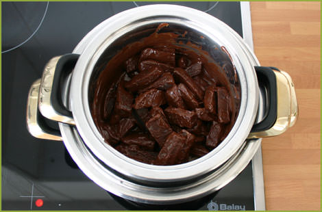 Fundir el chocolate al baño María