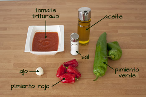 Ingredientes para hacer el sofrito del arroz caldoso