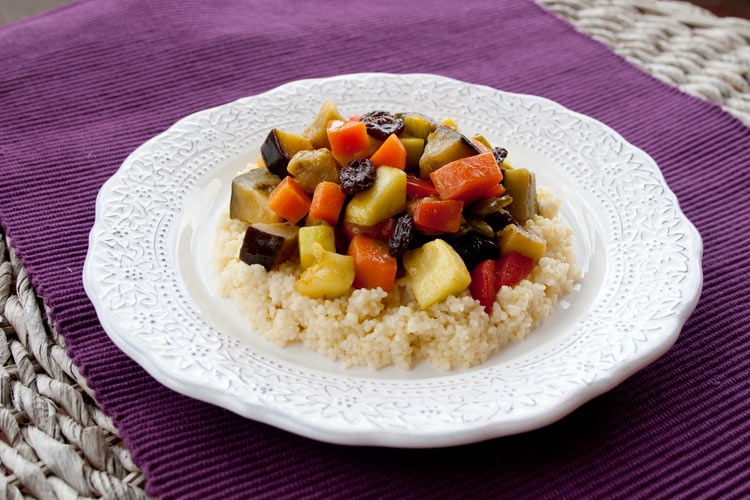 Receta para hacer cous cous con verduras y un toque de especias