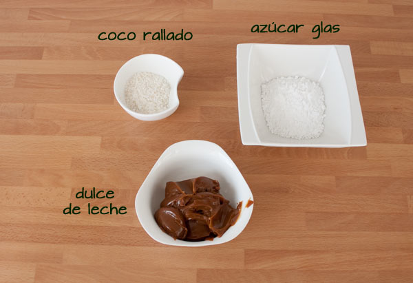 Ingredientes para decorar los alfajores de maicena