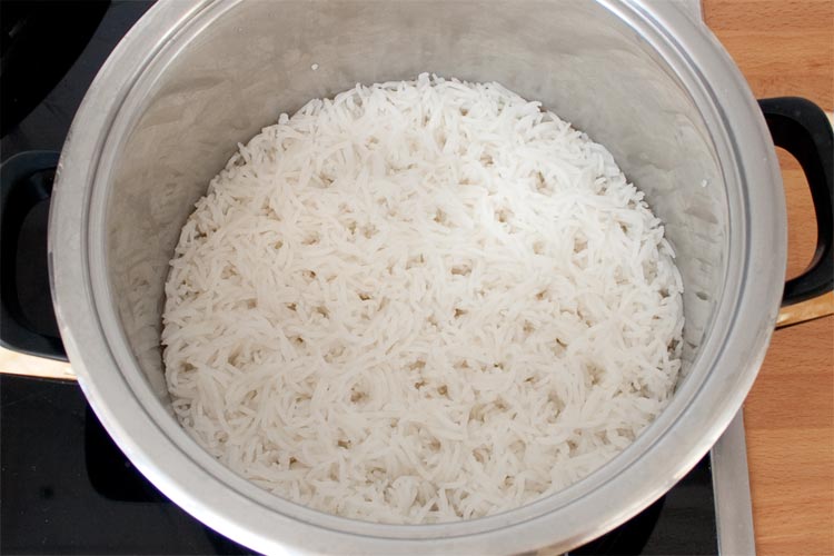 приготовленный рис басмати