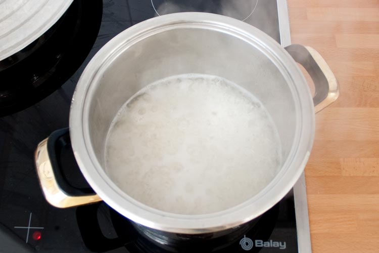 Cocer el arroz basmati en agua