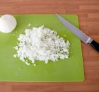 Trucos y consejos para cortar cebolla sin llorar