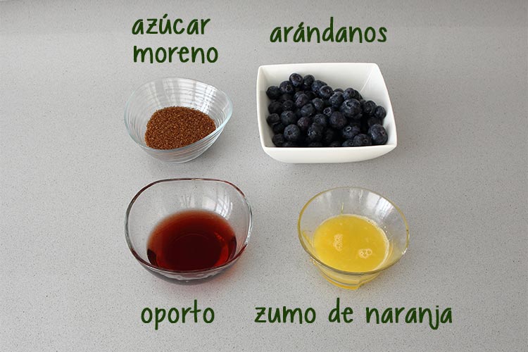 Ingredientes para hacer salsa de arándanos casera