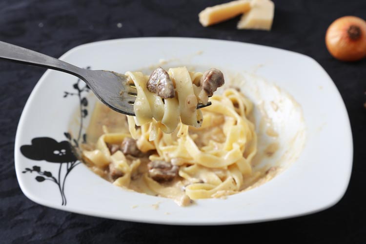 Pasta con boletus y foie fácil de hacer