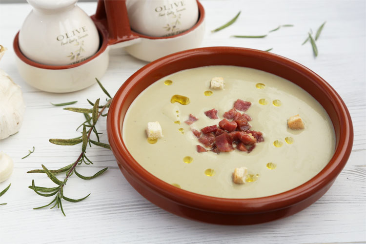 Receta de crema de alcachofas con jamón