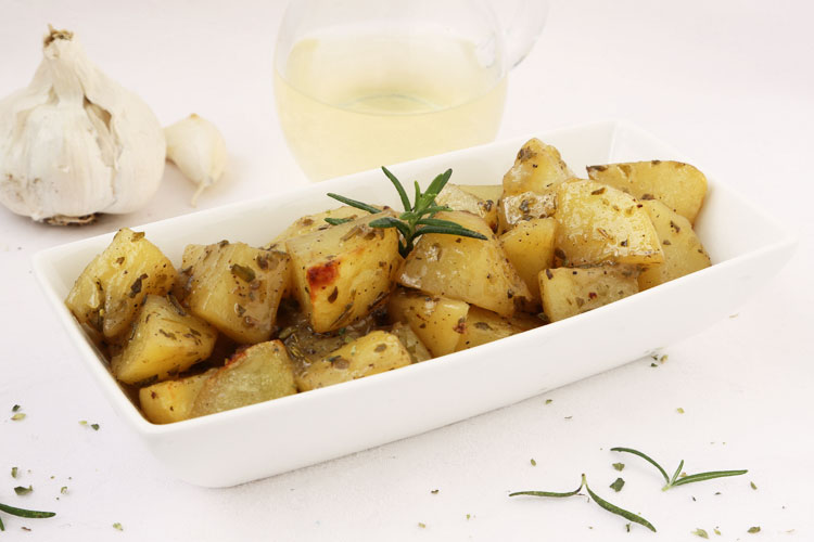 Patatas al horno para guarnición