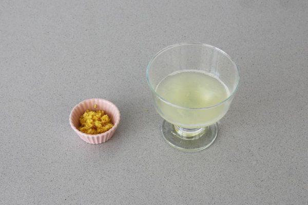 Ralladura y zumo de limón