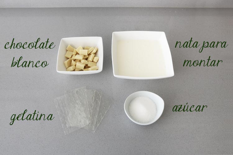 Ingredientes para hacer panna cotta de chocolate blanco