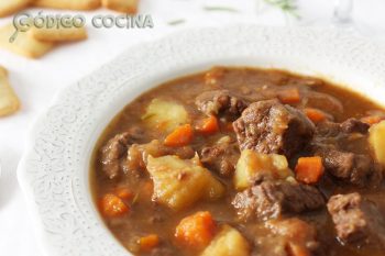 Carne guisada con patatas