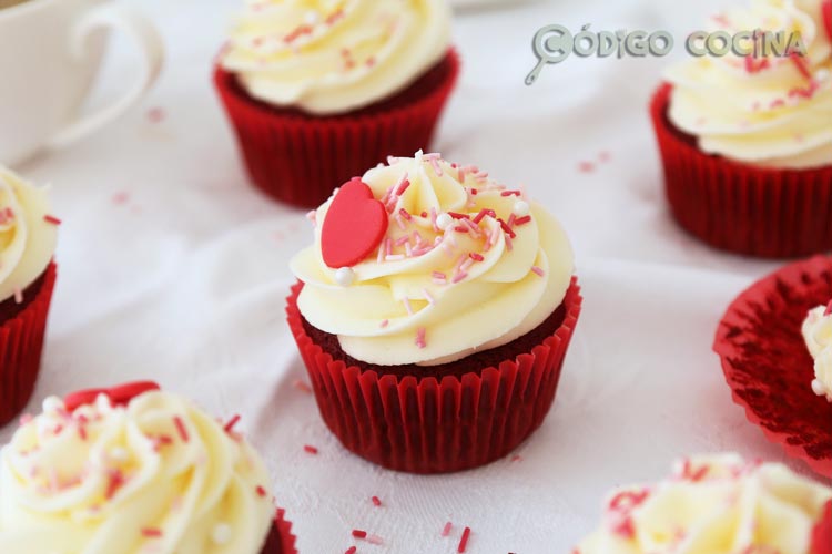 Cómo hacer cupcakes de red velvet