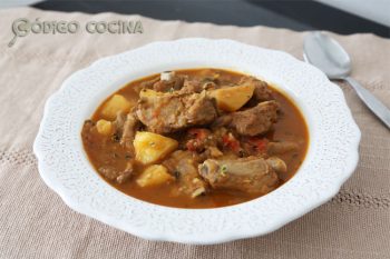 guiso de patatas con costillas