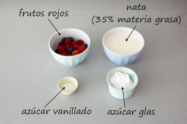 Ingredientes para decorar el pastel tres leches