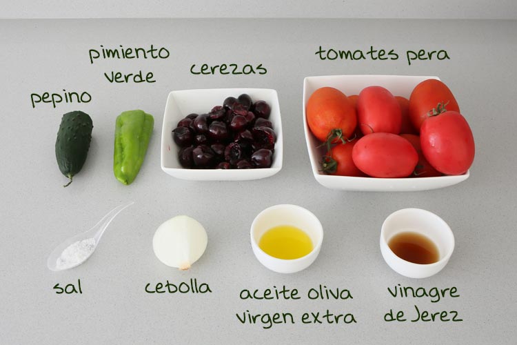 Ingredientes para hacer gazpacho de cerezas