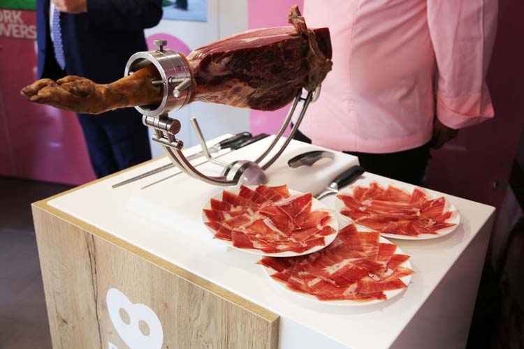 Jamón curado de cerdo blanco