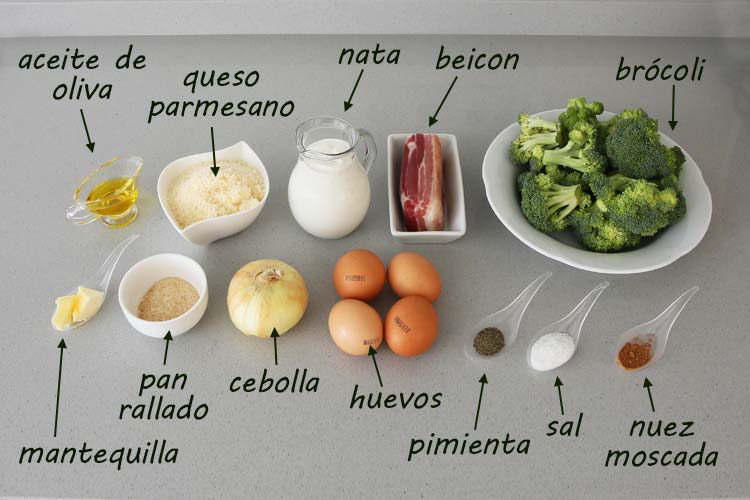 Ingredientes para hacer pastel de brócoli y bacon