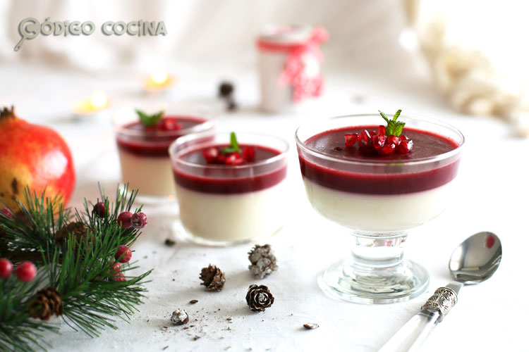 Panna cotta con gelatina de granada