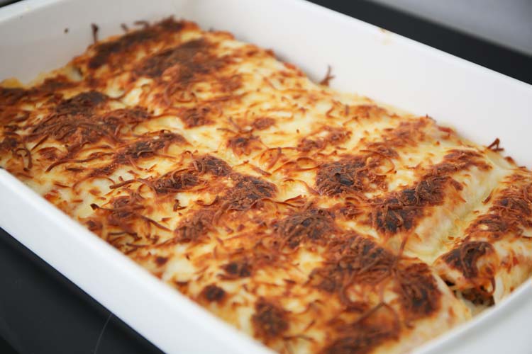 Gratina los canelones