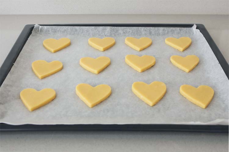 Galletas cortadas con forma de corazón