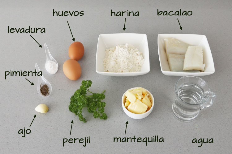 Ingredientes para hacer buñuelos de bacalao