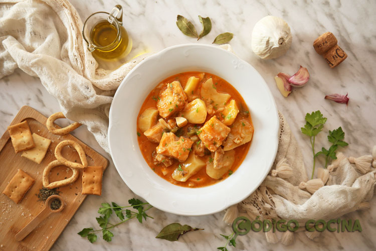 Patatas guisadas con bacalao