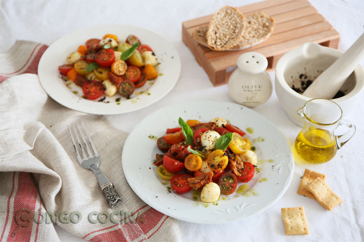 Ensalada de tomate cherry y mozzarella