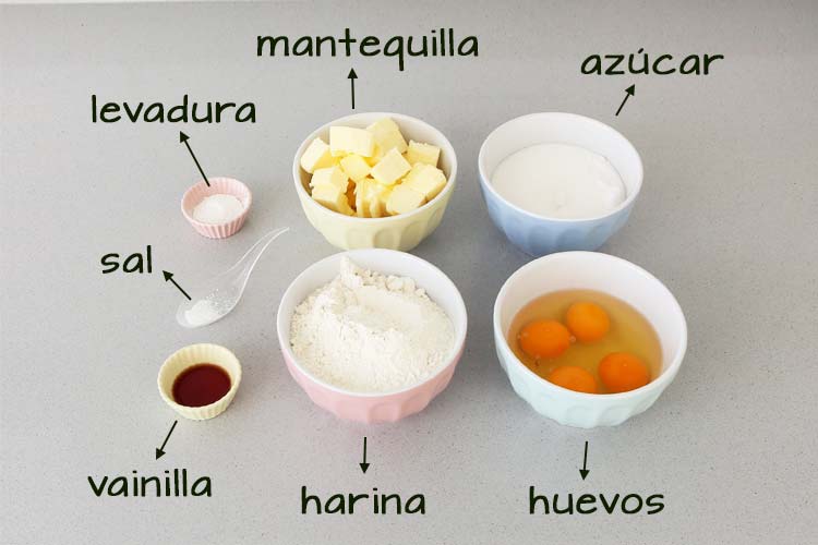 Ingredientes para hacer bizcocho cuatro cuartos