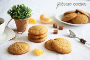 Galletas de naranja con el robot Mambo.