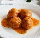 Albóndigas de pollo con salsa