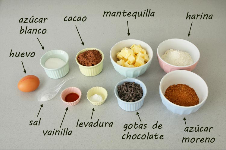 Ingredientes para hacer cookies de chocolate