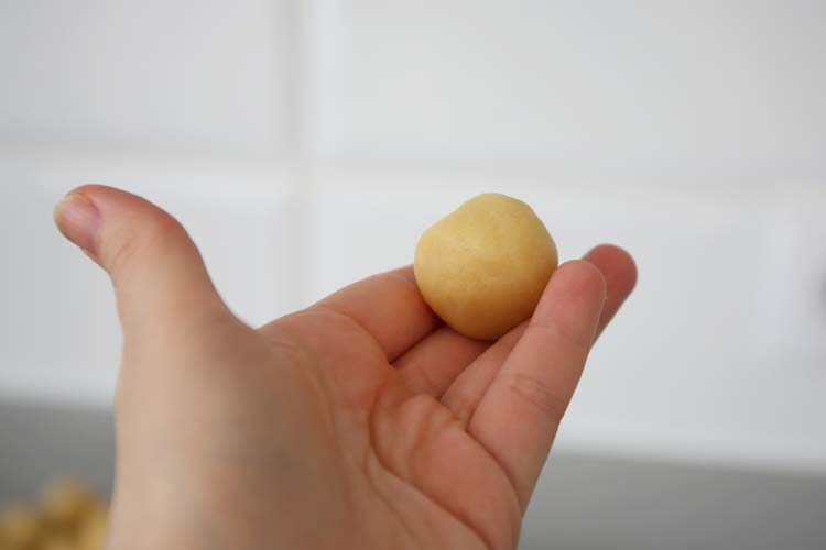 Bolitas masa de galletas