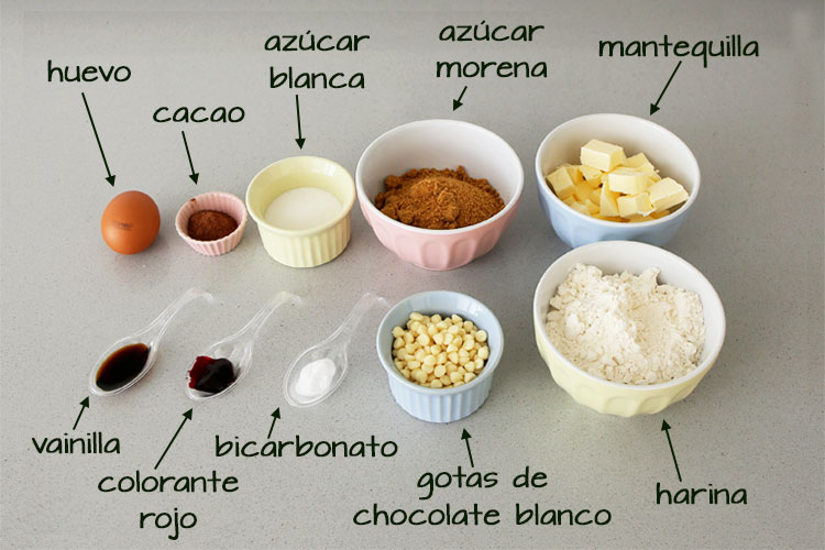 Ingredientes para hacer cookies red velvet