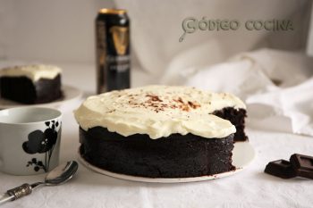 Tarta de cerveza negra