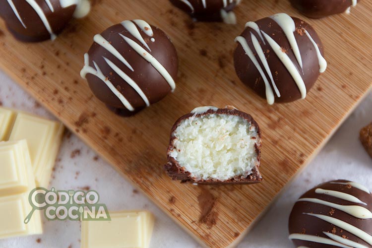 Trufas de coco y leche condensada