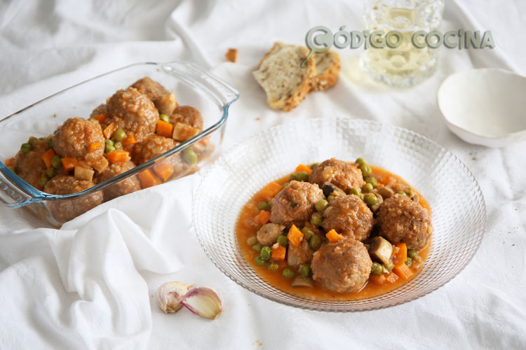 Albóndigas a la jardinera