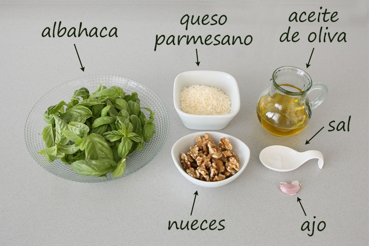 Ingredientes para hacer pesto de nueces