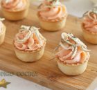 Aperitivo de mousse de salmón con gulas