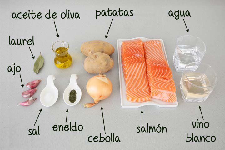 Ingredientes para hacer salmón al horno con patatas