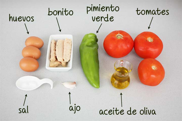 Ingredientes para hacer pipirrana de Jaén