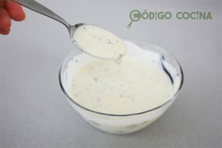 Salsa de yogur y menta