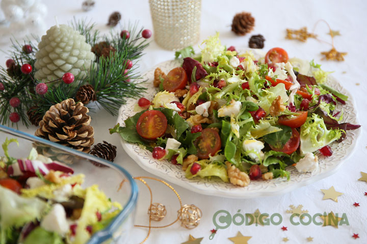 Ensalada de granada, queso de cabra y nueces