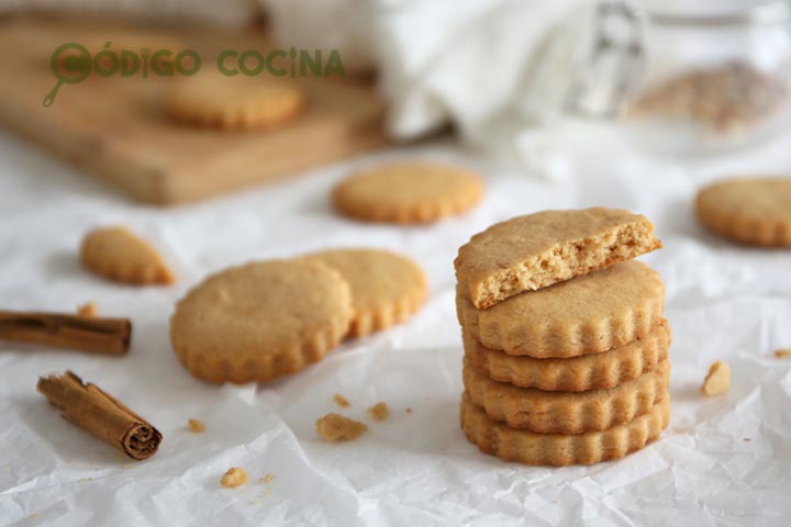 Pastas de turrón de aspecto crujiente