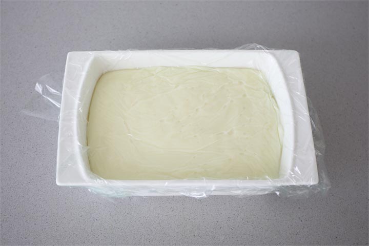 Filmar la crema y refrigerar