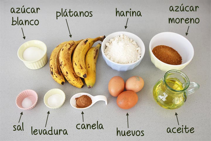 Ingredientes para hacer bizcocho de plátano y canela