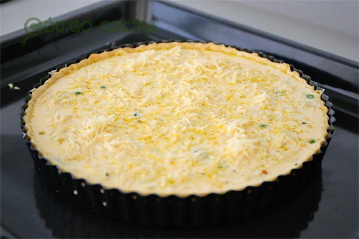 Quiche con queso rallado