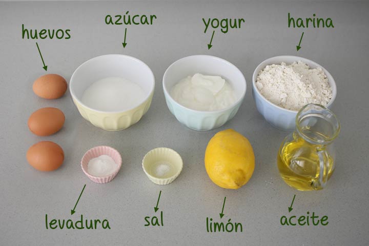 Ingredientes para hacer bizcocho de yogur esponjoso