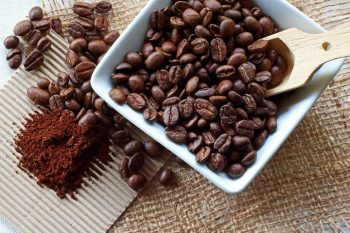 Diferencias entre el café natural, torrefacto y mezcla