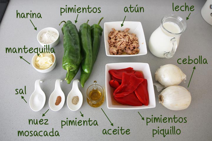 Ingredientes para hacer pimientos del piquillo rellenos con atún